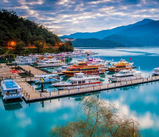 Vé máy bay giá rẻ đi Đài Trung Đài Loan khứ hồi, Khám phá du lịch Đài Trung Đài Loan tự túc, tiết kiệm