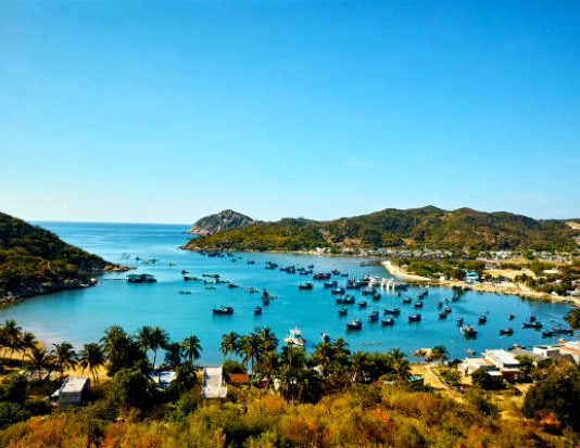 Vé máy bay giá rẻ đi Tuy Hòa Phú Yên, Các địa điểm du lịch hấp dẫn tại Tuy Hòa Phú Yên