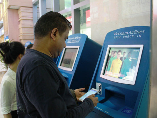 Làm sao để đặt vé máy bay Vân Đồn - Quảng Ninh giá rẻ? Thông tin sân bay Vân Đồn (Quảng Ninh), Những điểm du lịch hấp dẫn tại Vân Đồn?