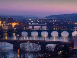 Đặt vé máy bay đi Praha (Prague) khứ hồi Online giá rẻ, cẩm nang du lịch Praha giá rẻ từ A – Z