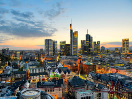 Vé máy bay đi Frankfurt Đức bao giá rẻ khứ hồi, kinh nghiệm du lịch Frankfurt tự túc