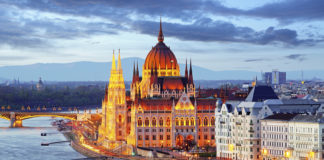 Vé máy bay đi Hungary từ Việt Nam giá rẻ, cẩm nang du lịch Hungary từ A – Z