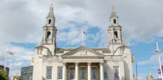 Vé máy bay đi Leeds Anh giá rẻ, bí kíp du lịch Leeds tự túc tiết kiệm