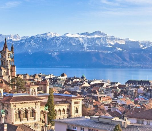 Vé máy bay đi Zurich giá rẻ, tổng hợp kinh nghiệm du lịch Zurich tự túc tiết kiệm