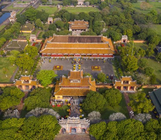 Mẹo săn vé máy bay giá rẻ đi Huế, Kinh nghiệm du lịch Huế tự túc 2021, Thời điểm lý tưởng nhất để đi du lịch Huế là khi nào?