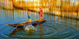 Vé máy bay giá rẻ Thanh Hóa đi Huế, Những đặc sản hấp dẫn nhất khi đến Huế, Cách săn vé máy bay giá rẻ đi Huế