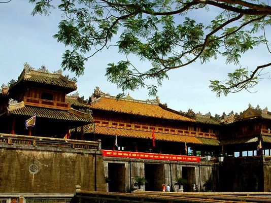 Vé máy bay đi Huế của Jetstar, Hướng dẫn di chuyển từ sân bay Phú Bài vào trung tâm thành phố Huế