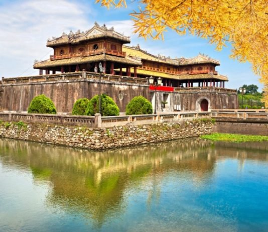 Vé máy bay Cà Mau đến Huế giá rẻ, Đại lý bán vé máy bay giá rẻ đi Huế