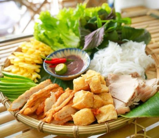 Vé máy bay Buôn Ma Thuột đi Hà Nội của Vietjet Air. 8 món ngon Hà Nội nhất định phải thử 1 lần